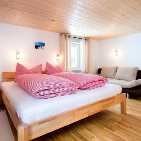 Haus Gaudenz Apartment Warth  Ruang foto